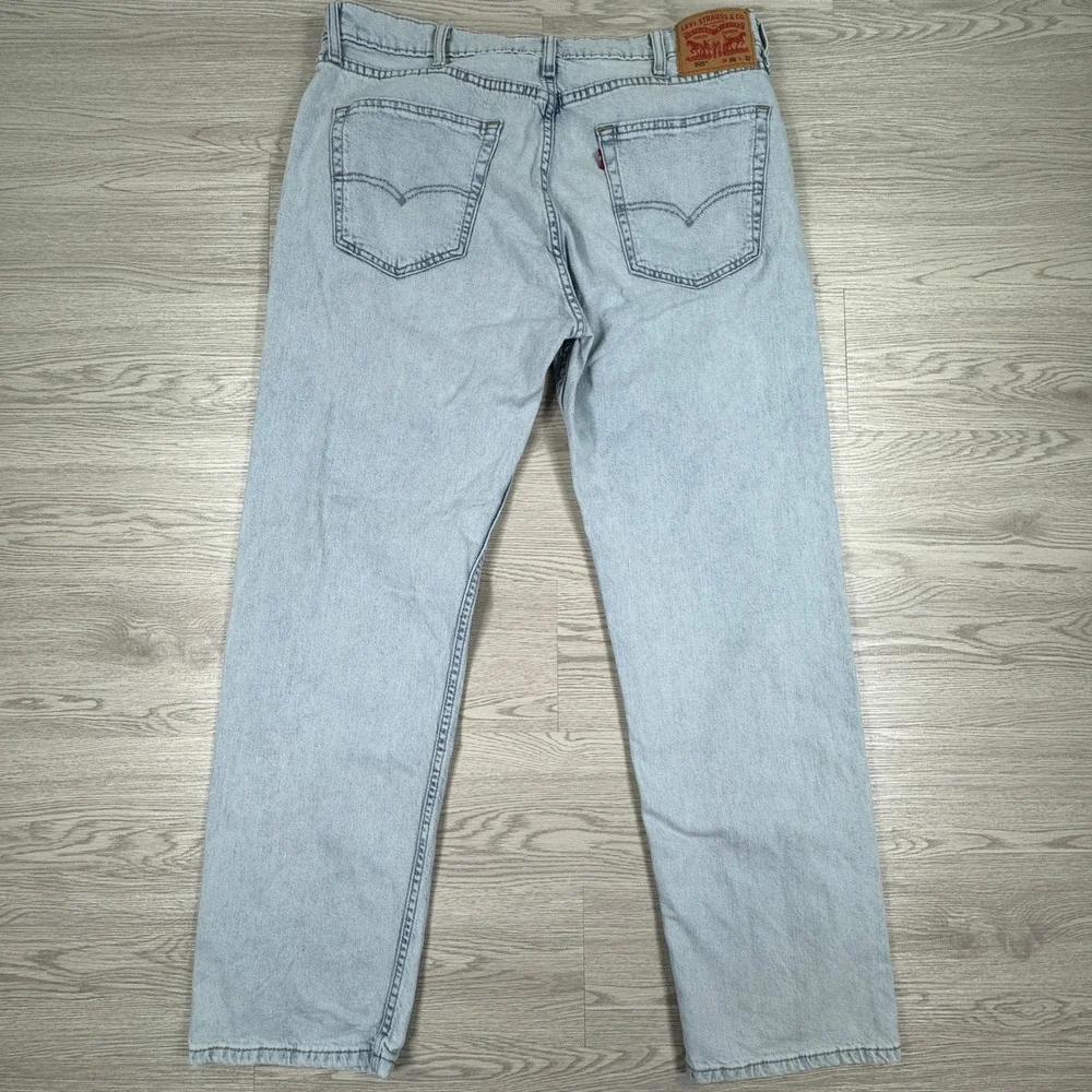 Levi's Mens Jeans 505 Regular Fit Light Wash Blue 38x32 Straight Leg Stretch‎
